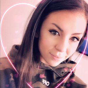 Meet your Posher, Tiffany